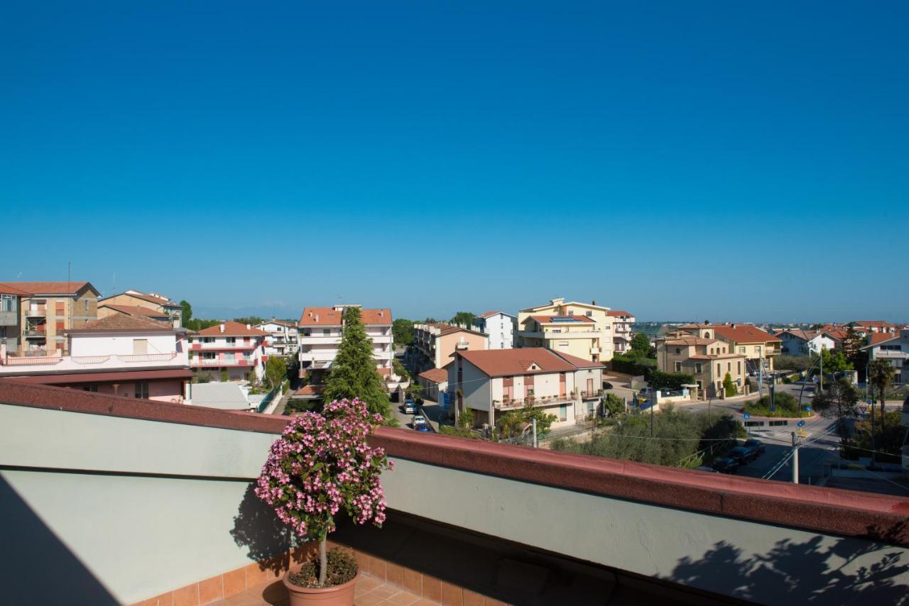 Via Del Mare Bed & Breakfast Lanciano Bagian luar foto